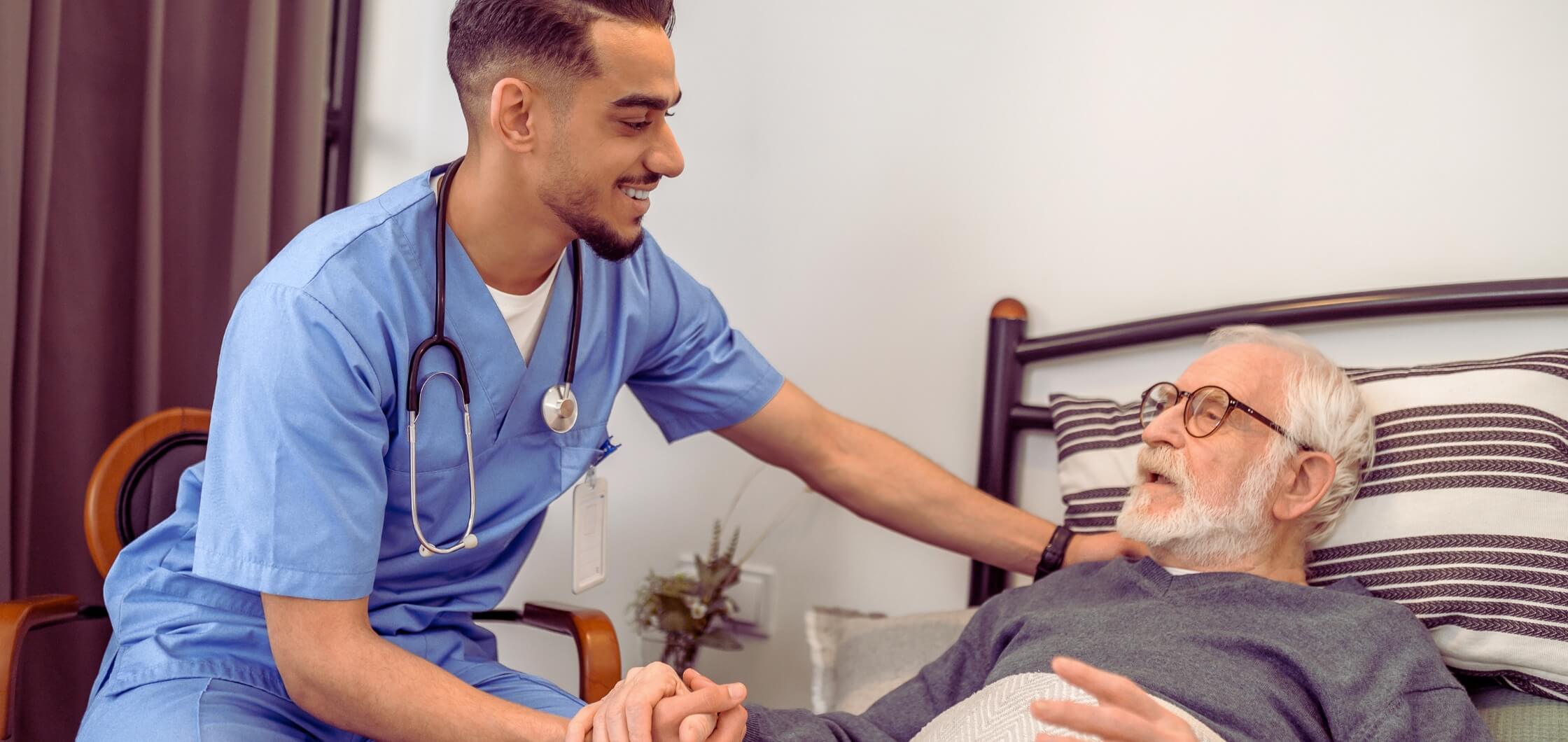 Pressure Ulcer Prevention in Bedridden Patients – Tips for Caregivers